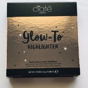 Ciate London Glow To Powder Shimmer Highlighter